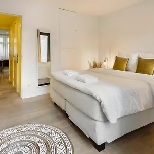 R73 By Domani Aparthotel