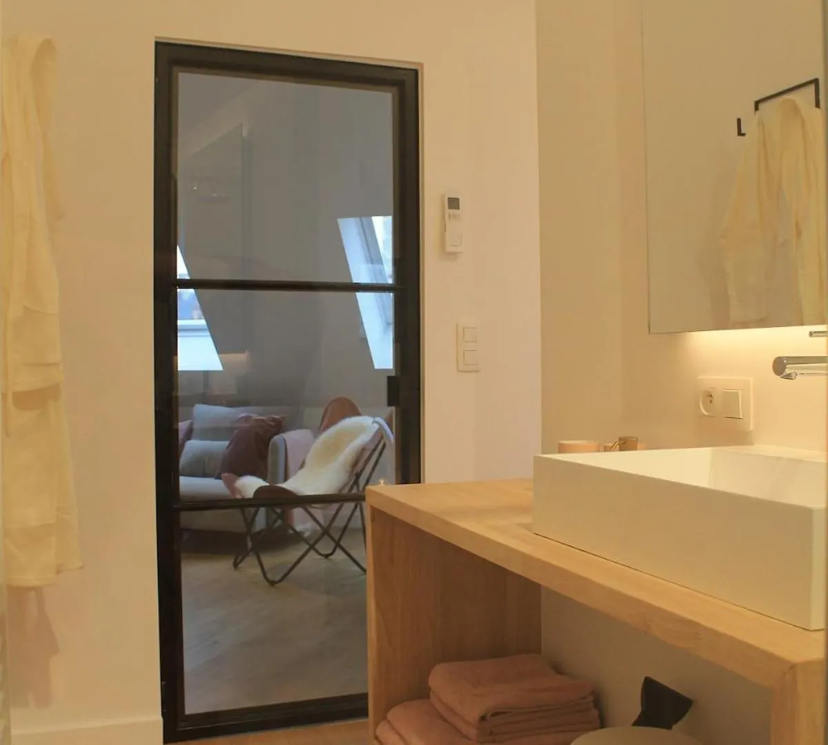Charming Apartment With Cathedral View! On The 4Th Floor Antwerp