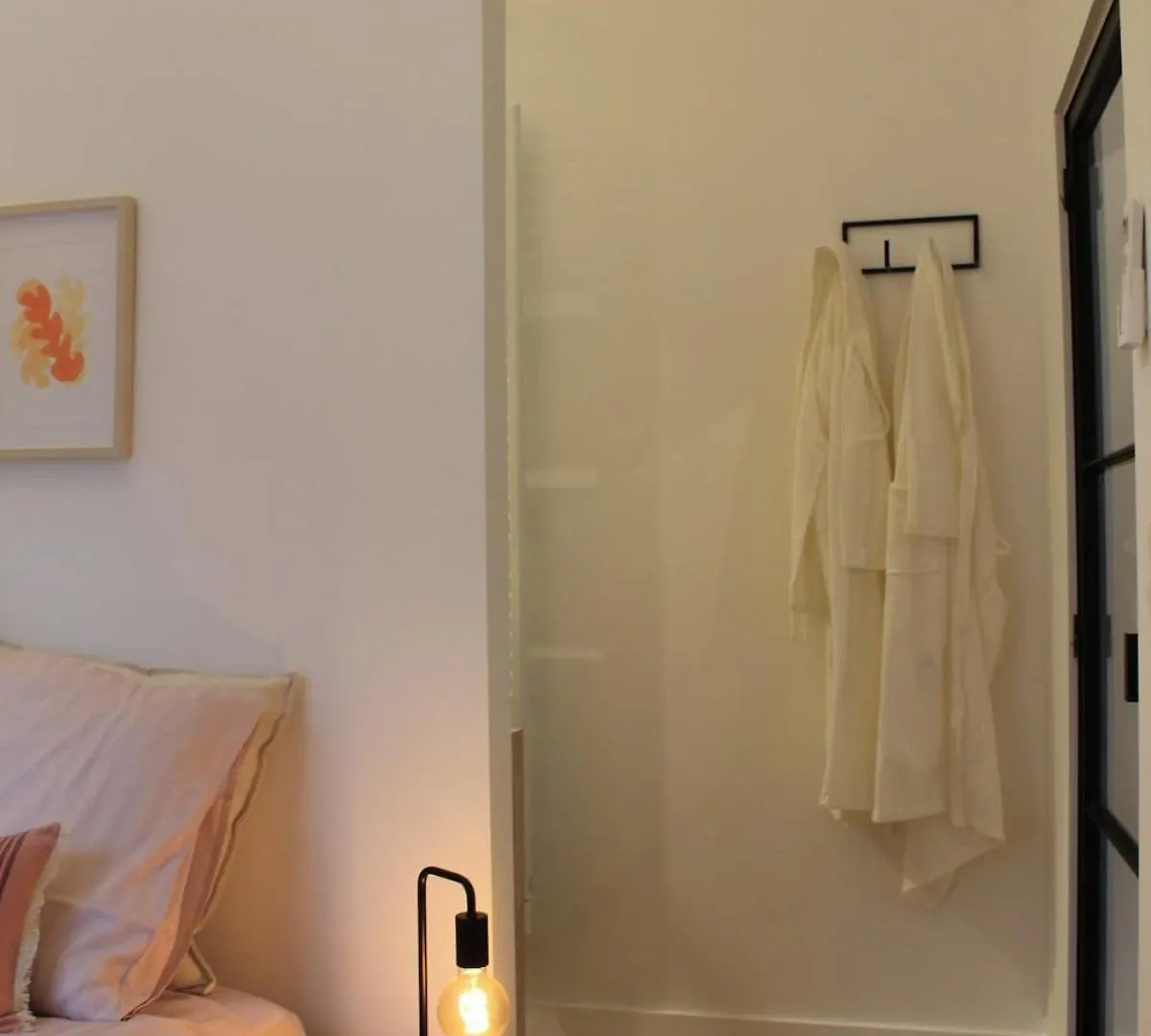 Charming Apartment With Cathedral View! On The 4Th Floor Antwerp