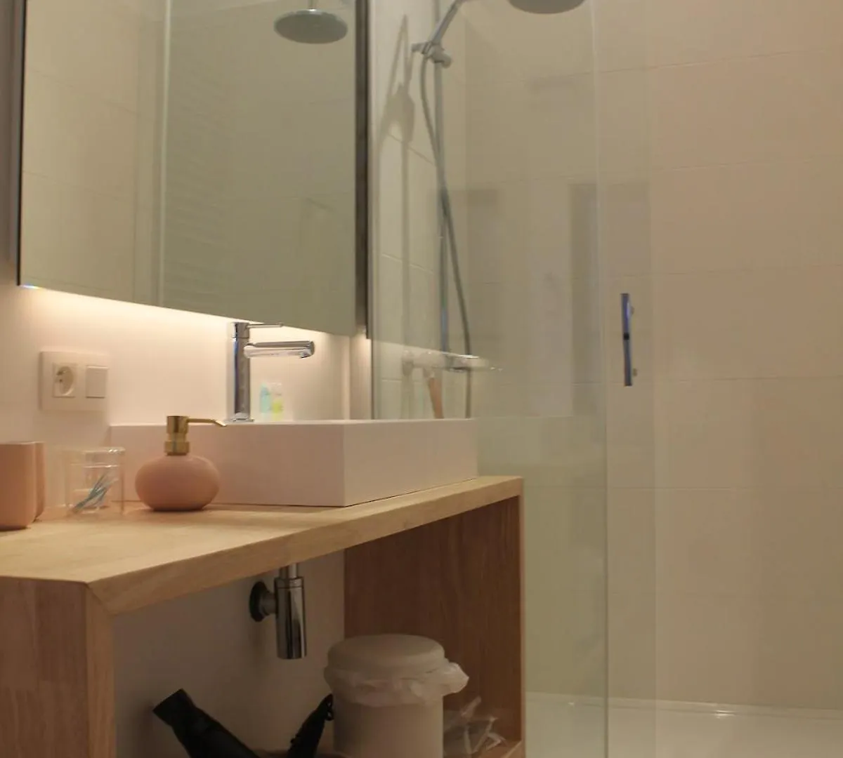 Charming Apartment With Cathedral View! On The 4Th Floor Antwerp Belgium