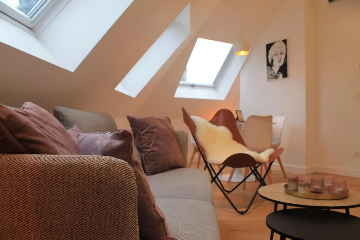 Charming Apartment With Cathedral View! On The 4Th Floor Anversa 0*,  Belgio